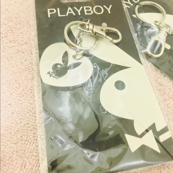 PLAYBOY HEART VINTAGE KEYCHAIN BNIP - Picture 7 of 8